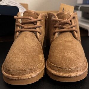 Kids suede shoes